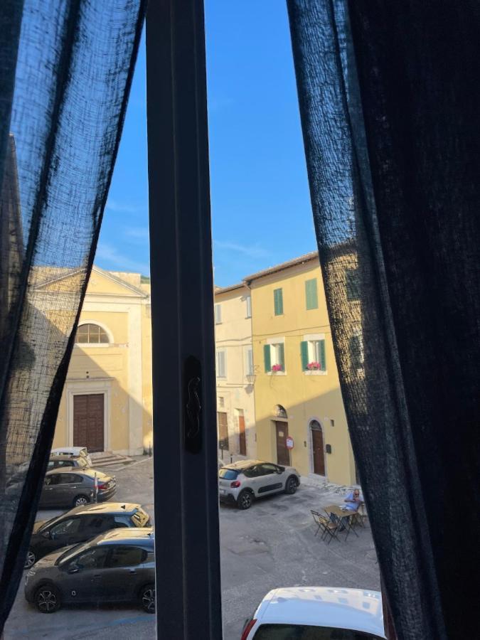 Bhr - Appartamento Dell'Anfiteatro Spoleto Exteriör bild